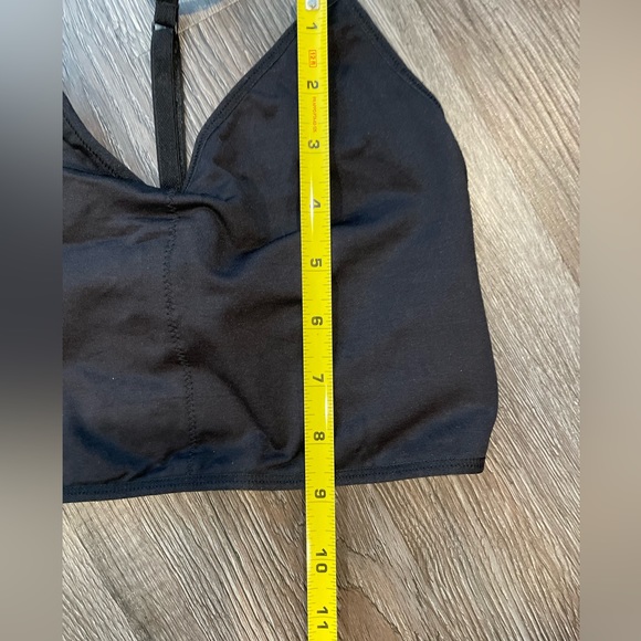 2 for $18 🦾 Fabletics Seamless Midi Sports Bra - Picture 8 of 10